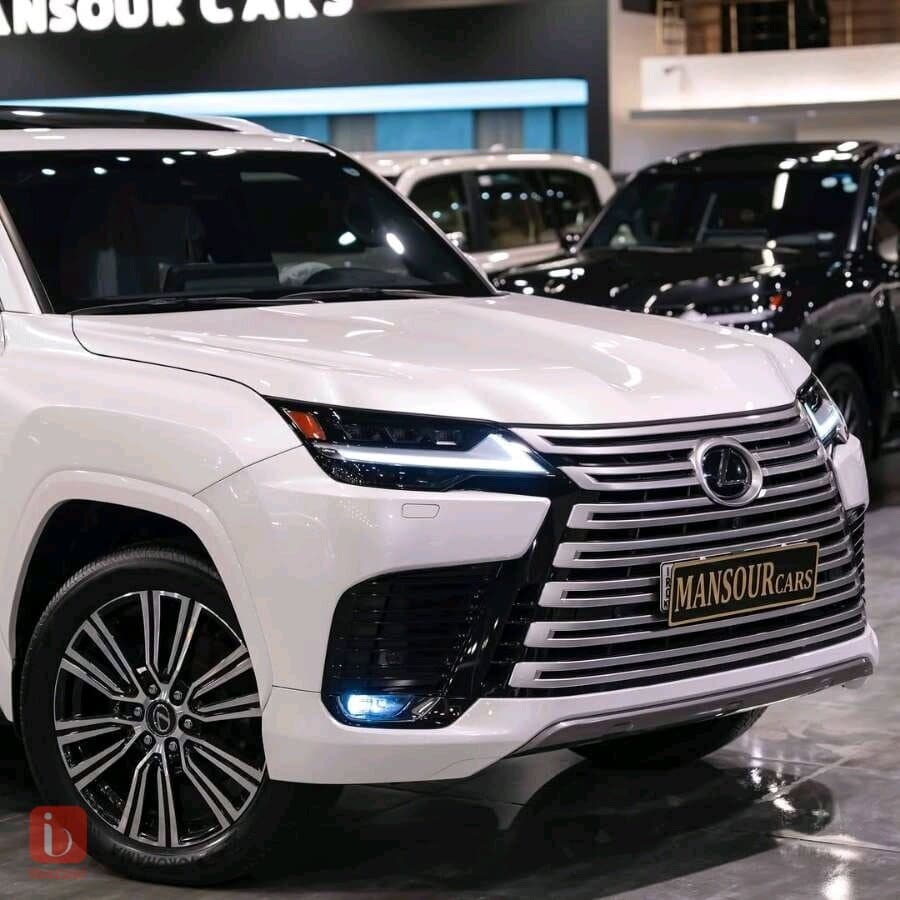 Lexus LX600 3