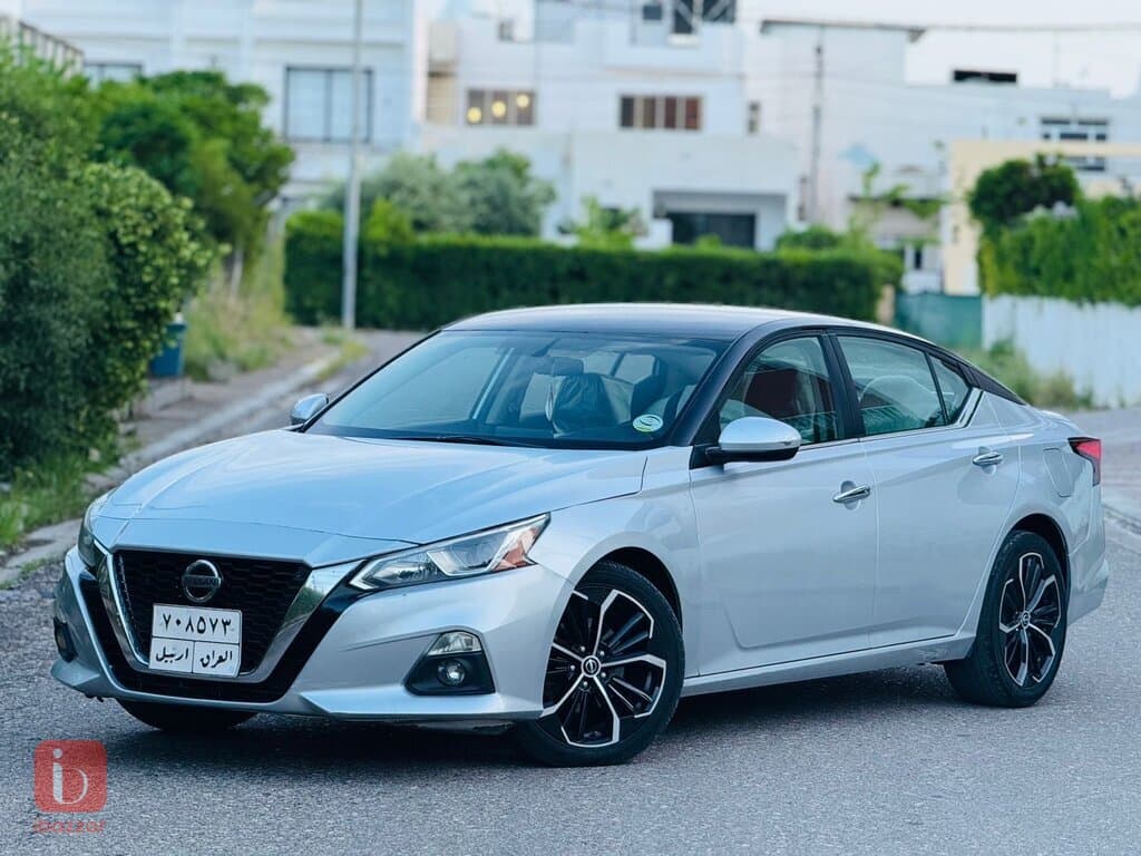 Nissan Altima S 2