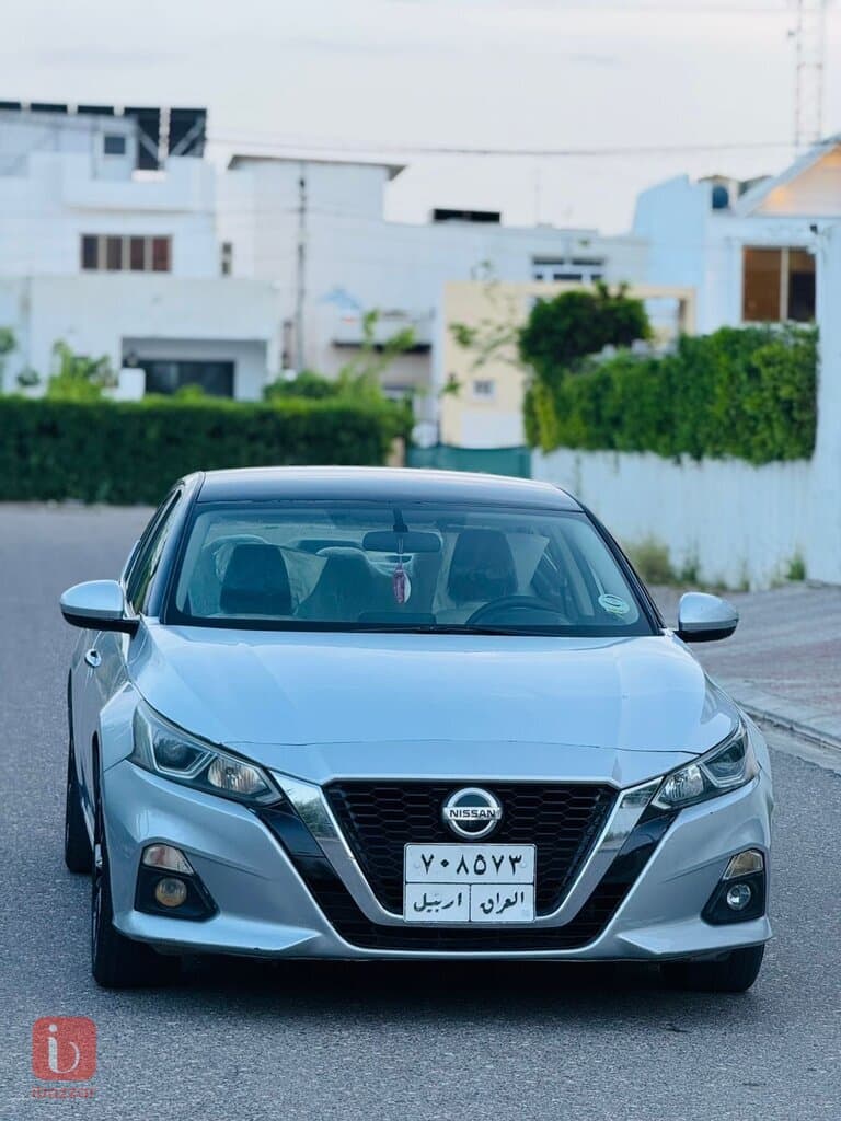 Nissan Altima S 8