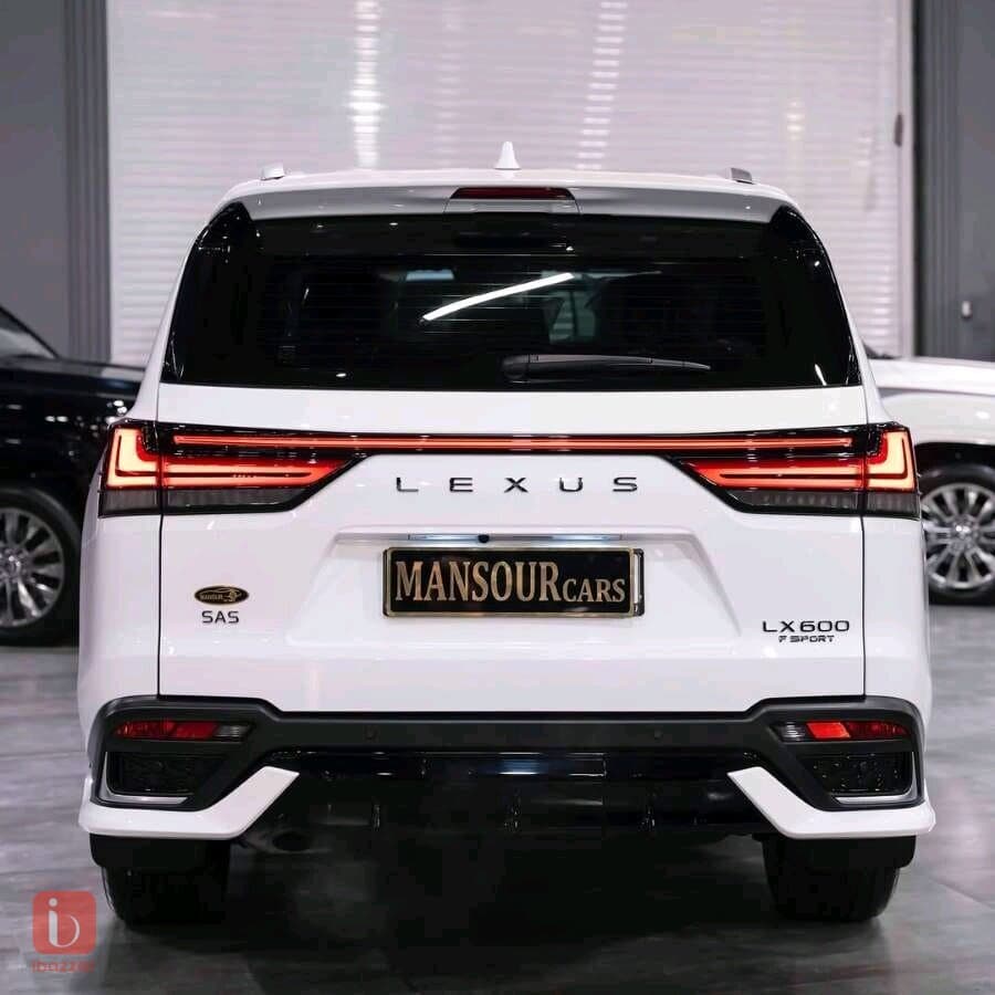 Lexus LX600 F Sport 6