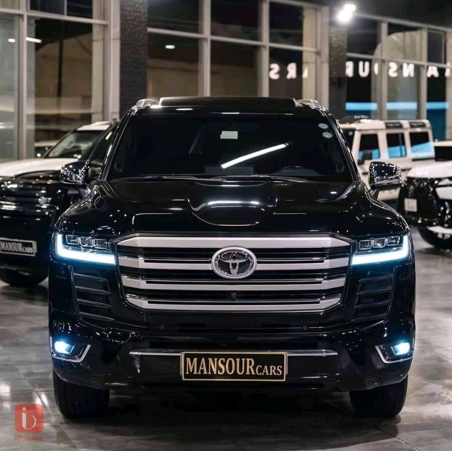Toyota Land Cruiser VXR 3