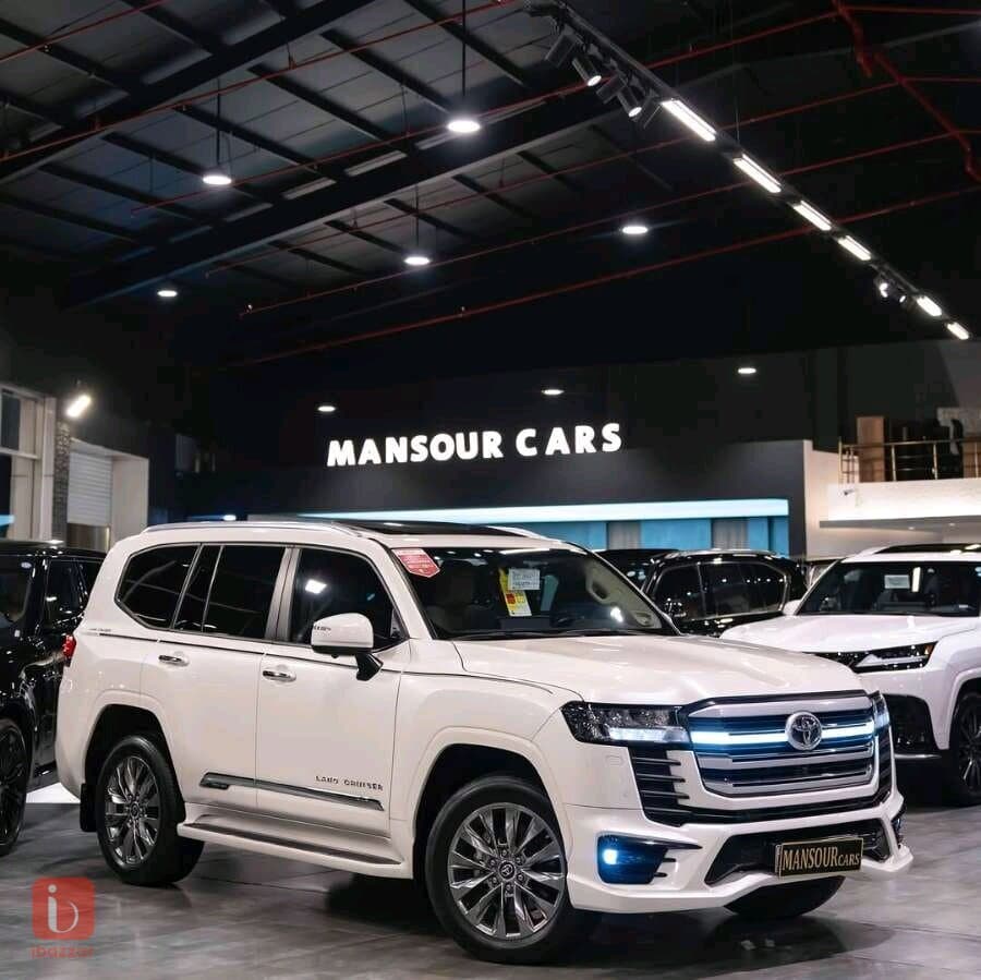 Toyota Land Cruiser GXR Limited 1