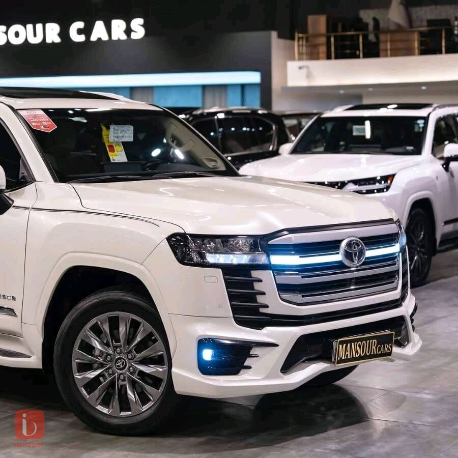 Toyota Land Cruiser GXR Limited 2