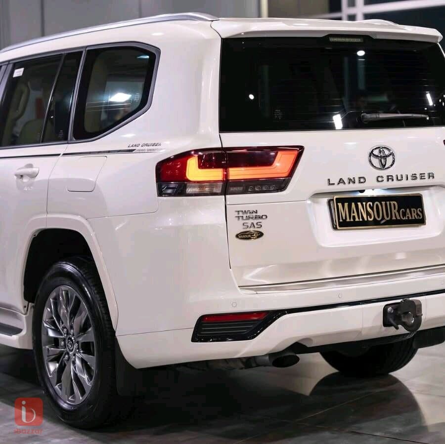 Toyota Land Cruiser GXR Twin Turbo 5