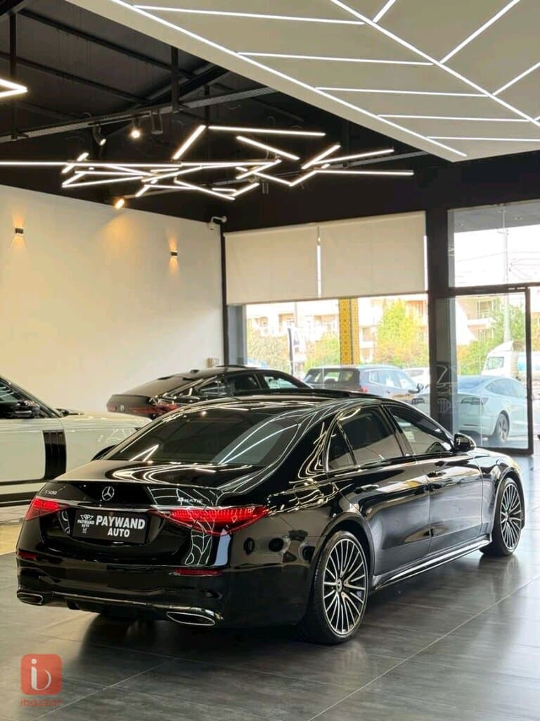 Mercedes-Benz S-Class S 500 3