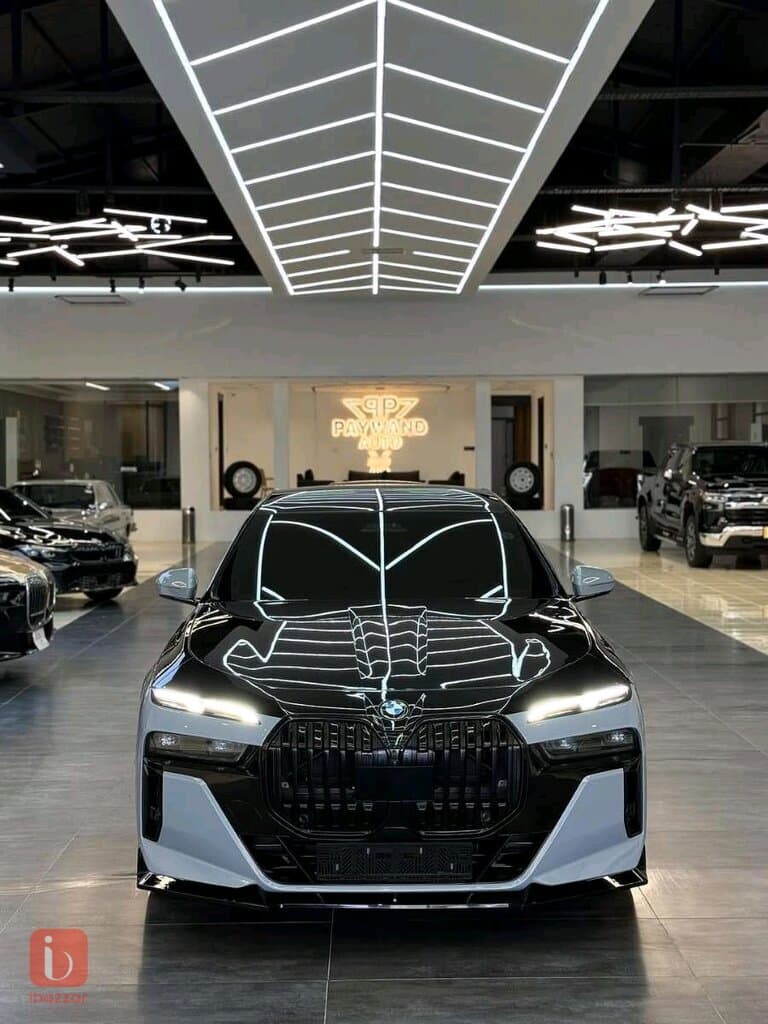 BMW 7-Series 760i 1