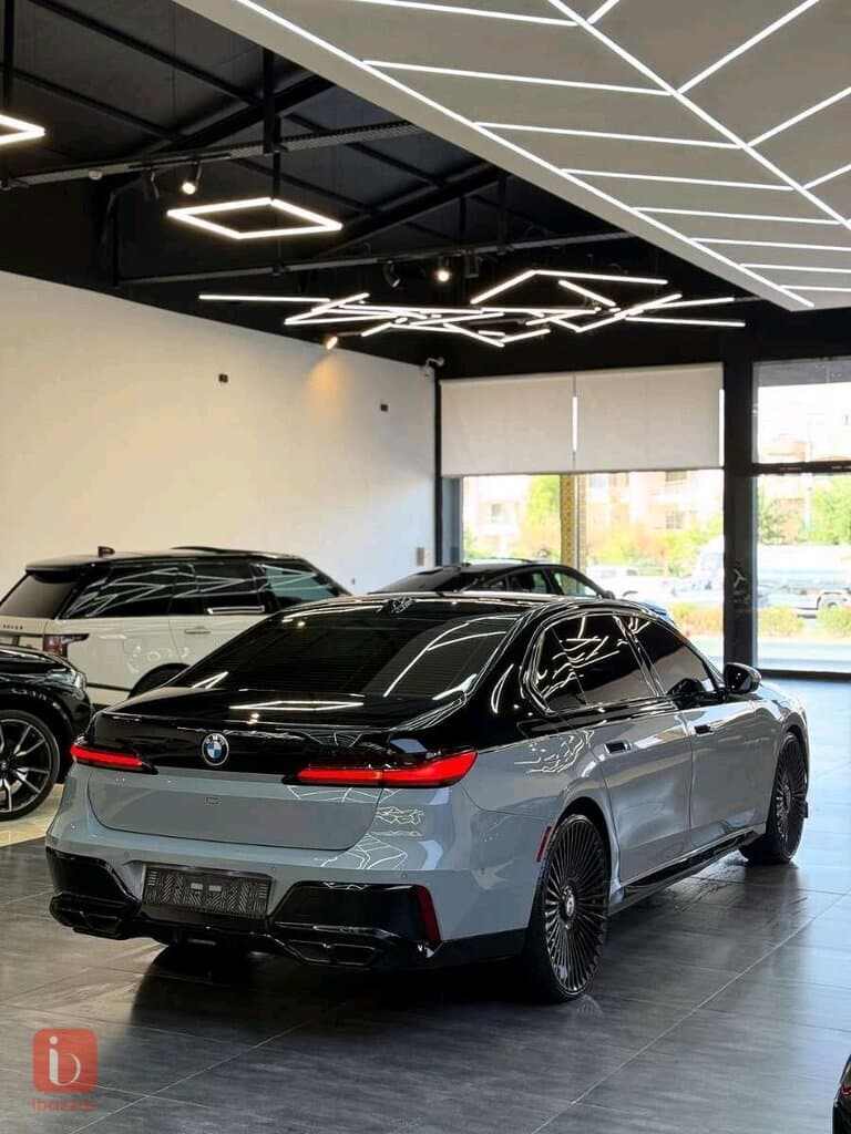 BMW 7-Series 760i 7
