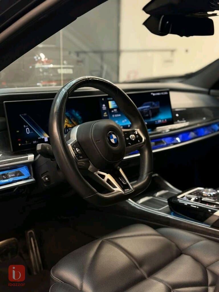 BMW 7-Series 760i 10