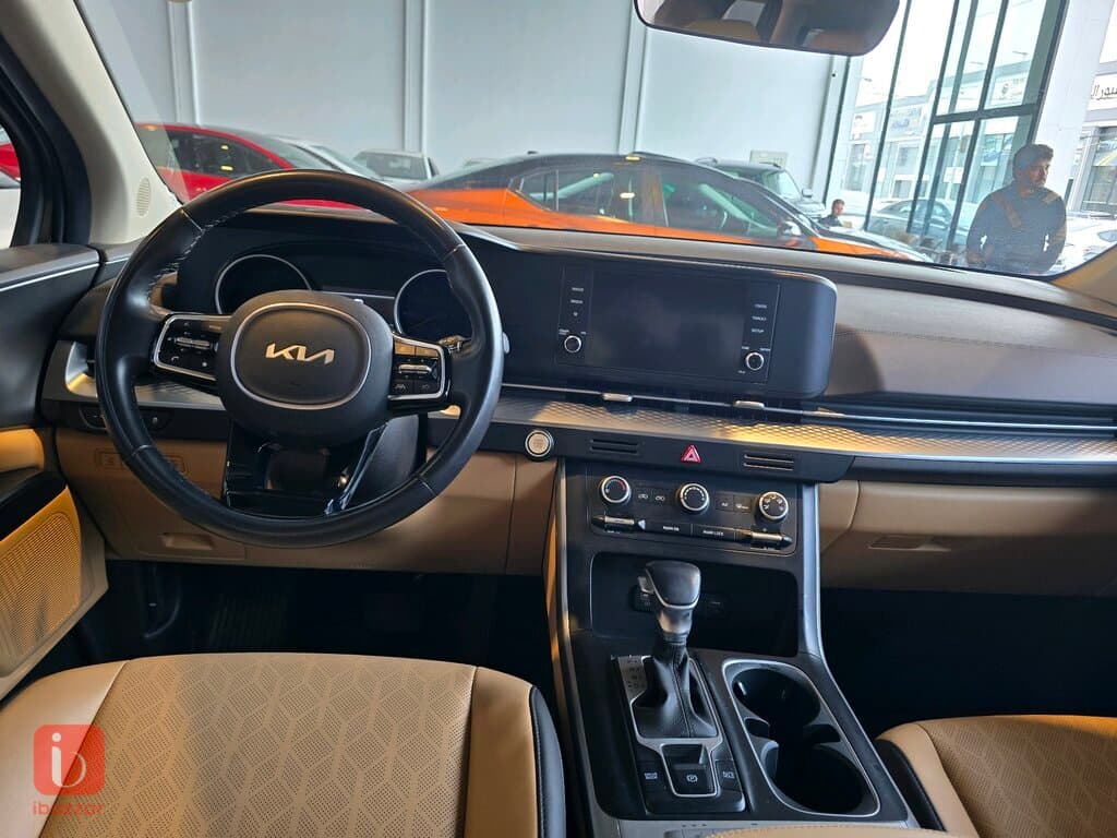 KIA Carnival 7