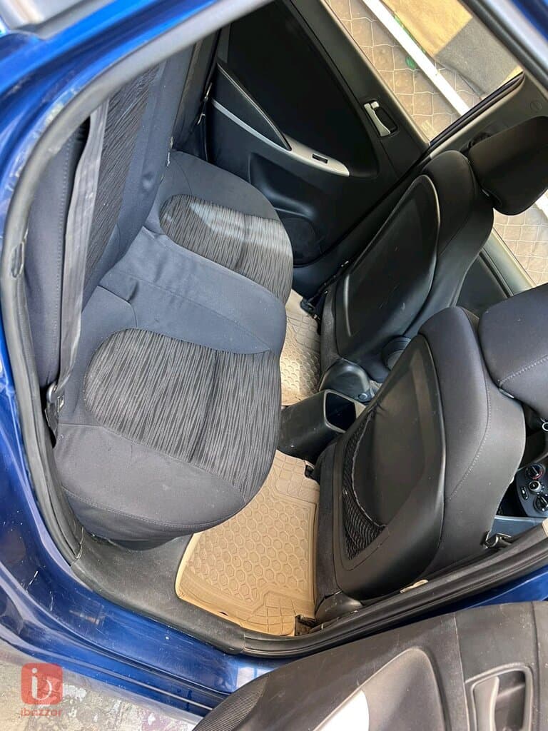 Hyundai Accent GLS TOP 9