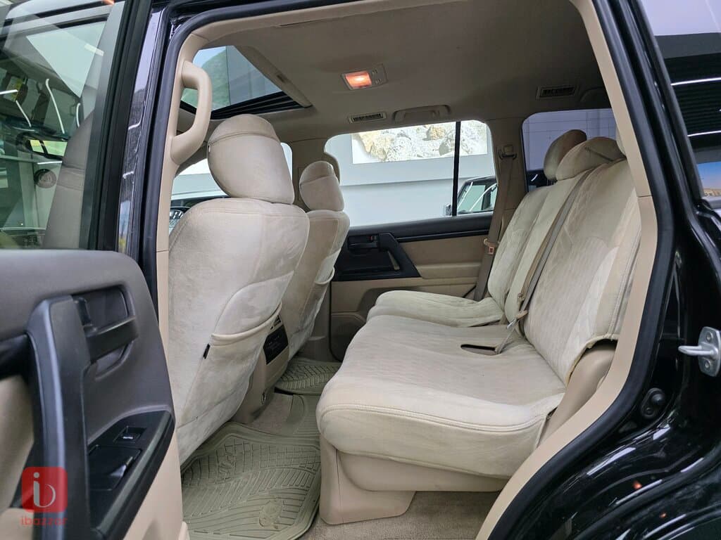 Toyota Land Cruiser GX 13