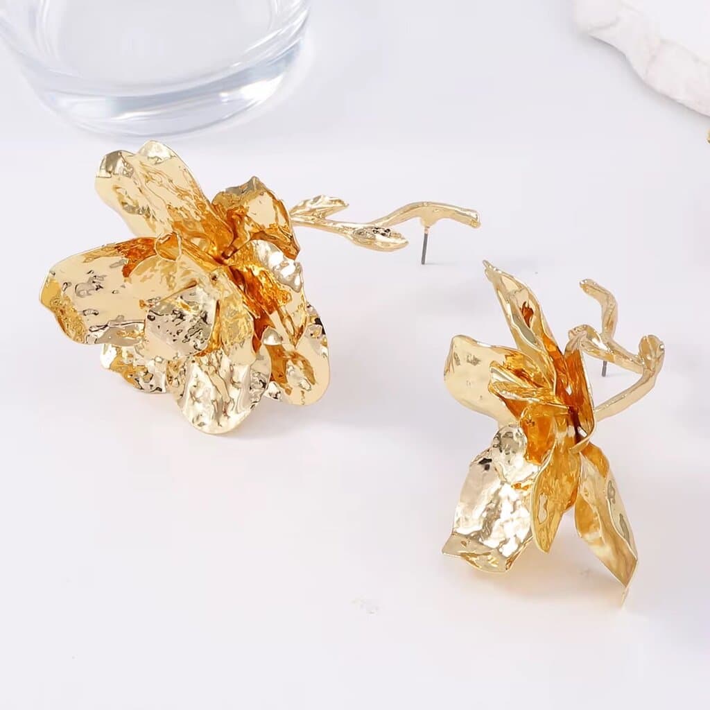 Women's Metal Earrings - Gold 2