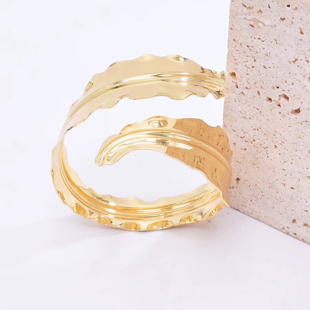 Women's Metal Bracelet - Gold 3
