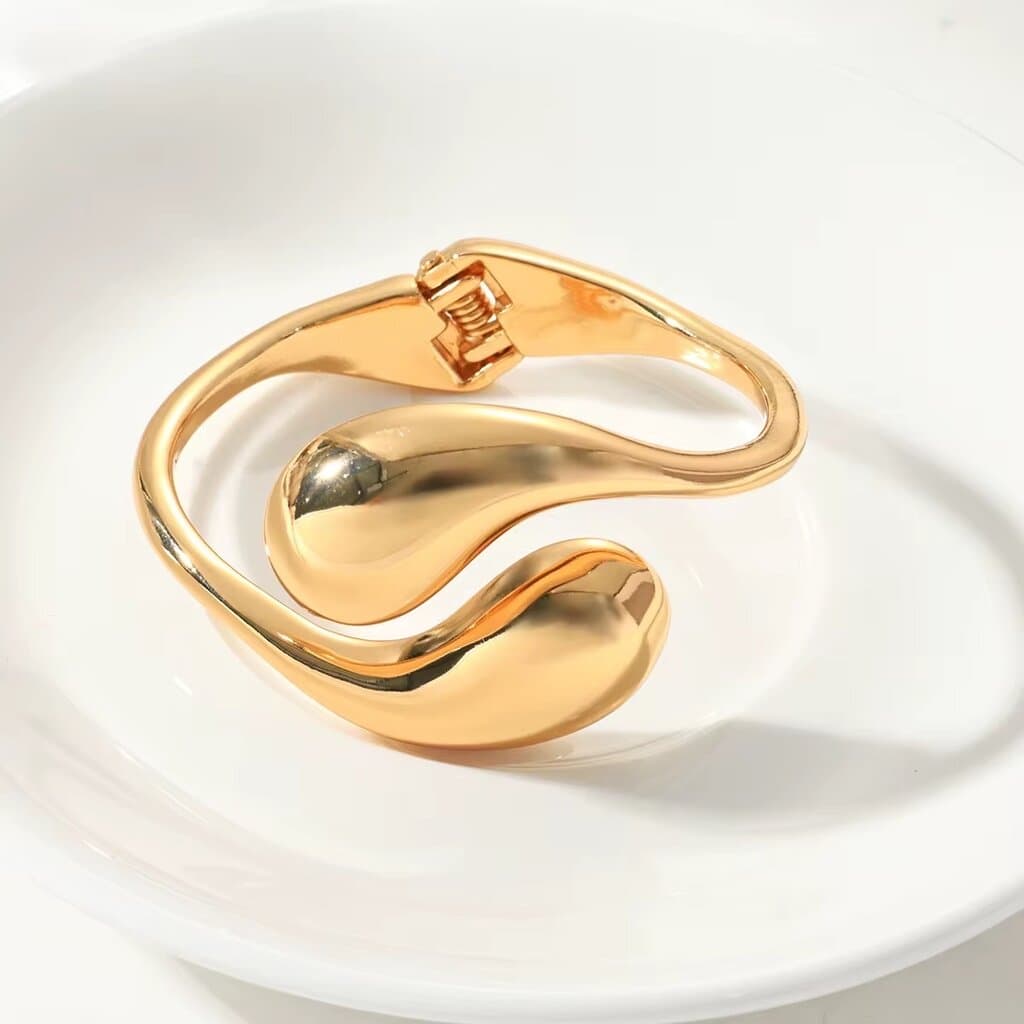 Women's Metal Bracelet - Gold 1