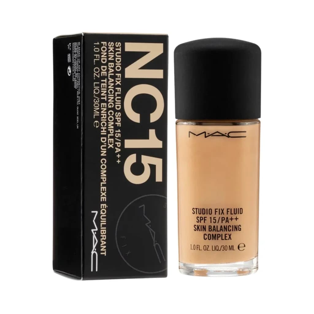 MAC Studio Fix Fluid SPF 15 24HR Matte Foundation + Oil Control - NC15 (30ml) 1