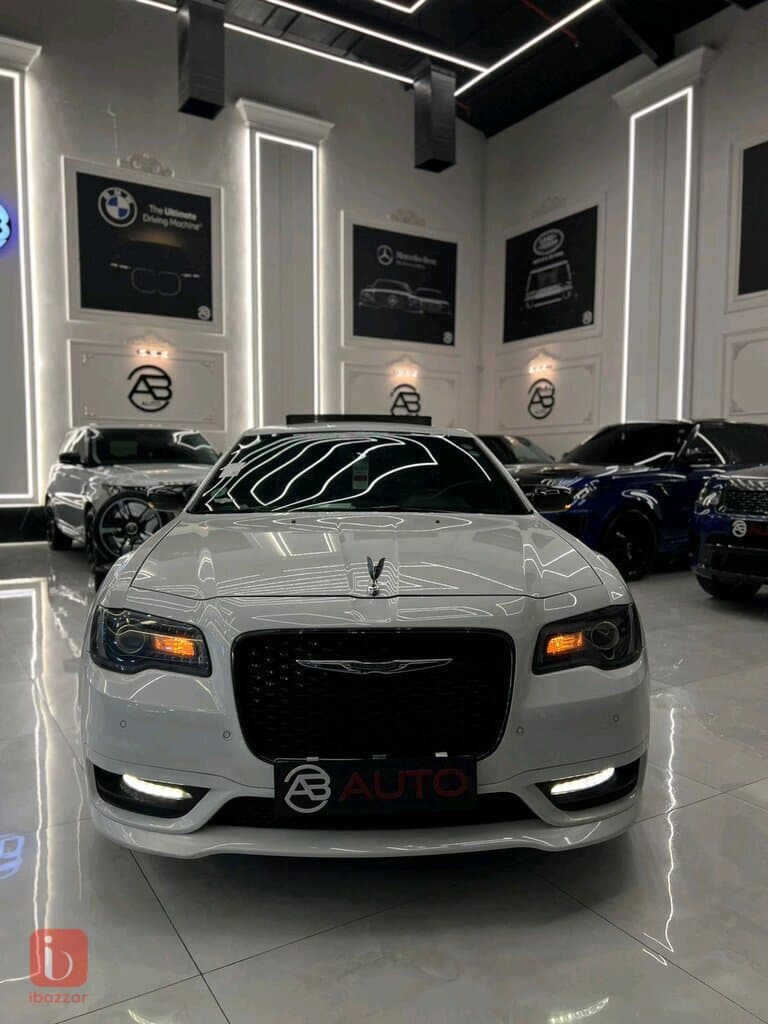Chrysler 300 S 2