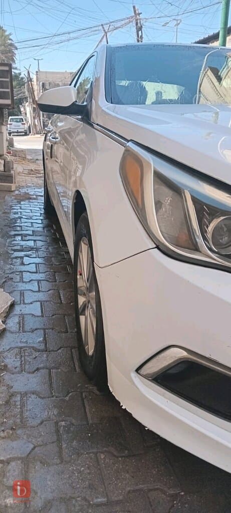 Hyundai Sonata Sport 4