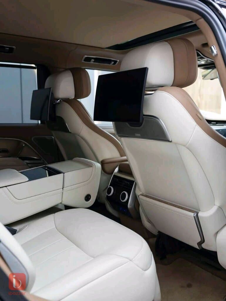 Land Rover Range Rover Vogue 6