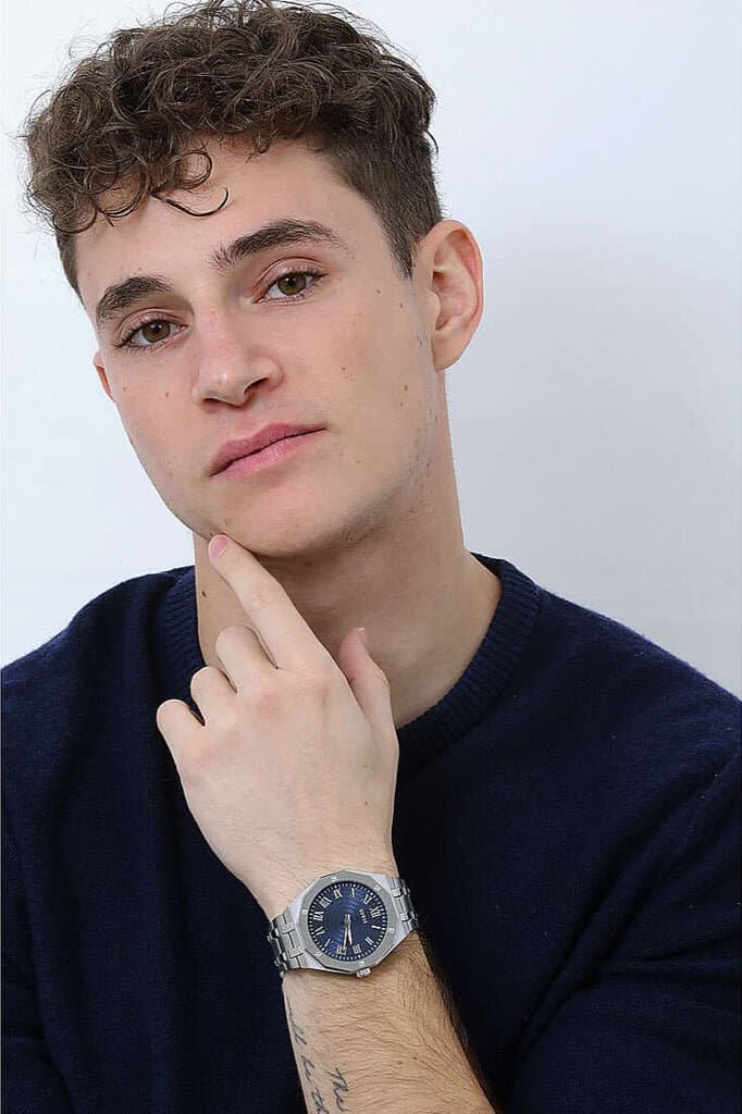 GUESS Men's Watch 42mm - GW0575G4 (Silver) 10