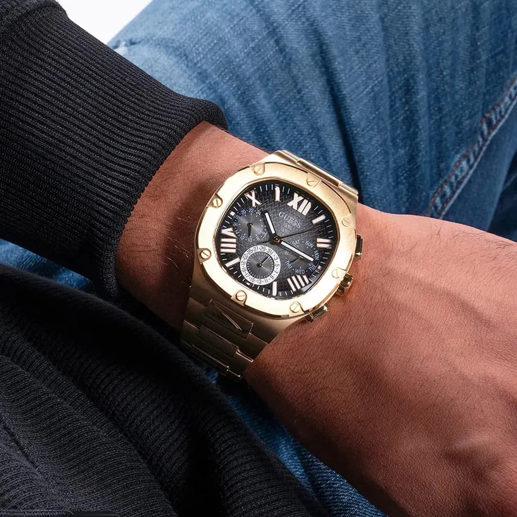 GUESS Men's Watch 42mm - GW0572G2 (Gold) 9