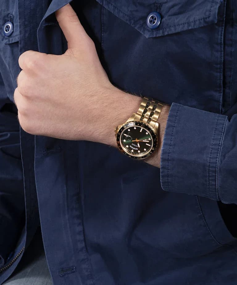 GUESS Men's Watch 44mm - GW0220G2 (Gold) 14