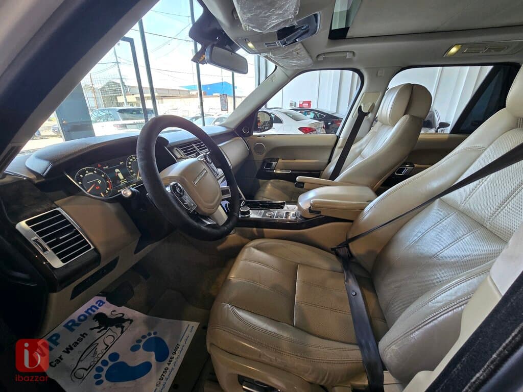 Land Rover Range Rover Vogue 9