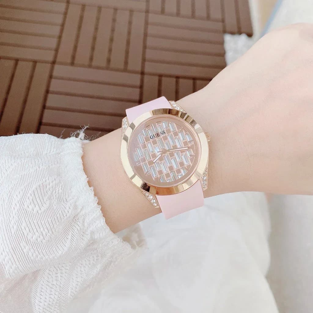 GUESS Women's Watch 39mm - GW0109L2 (Pink) 4