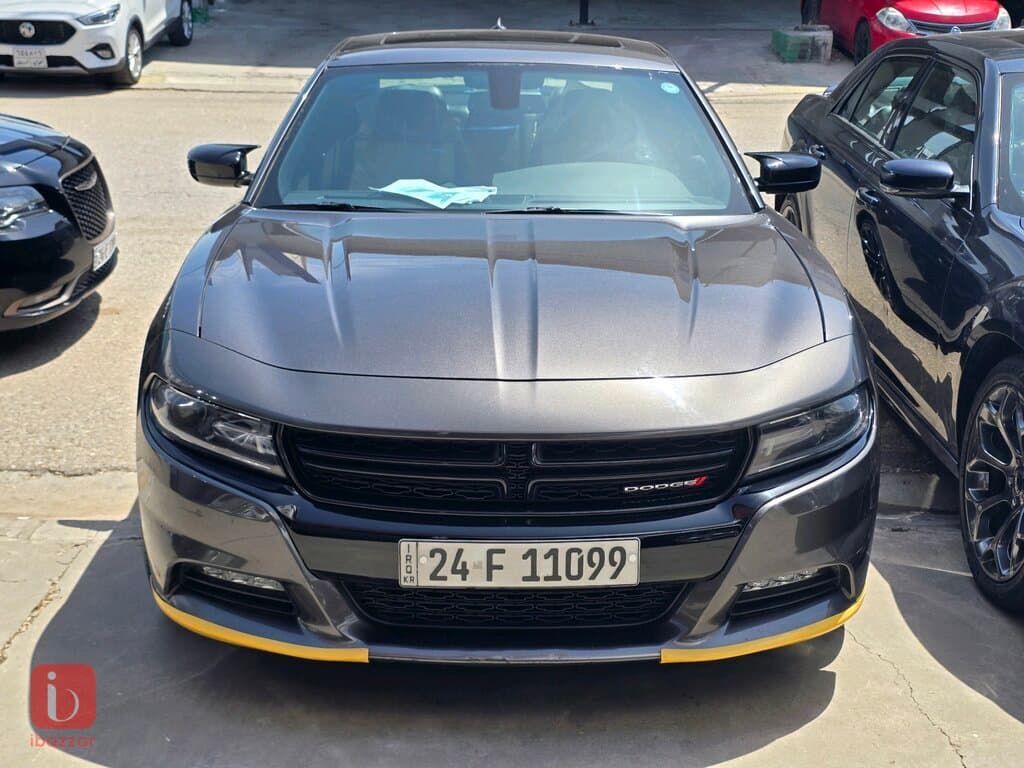 Dodge Charger SXT Plus 1
