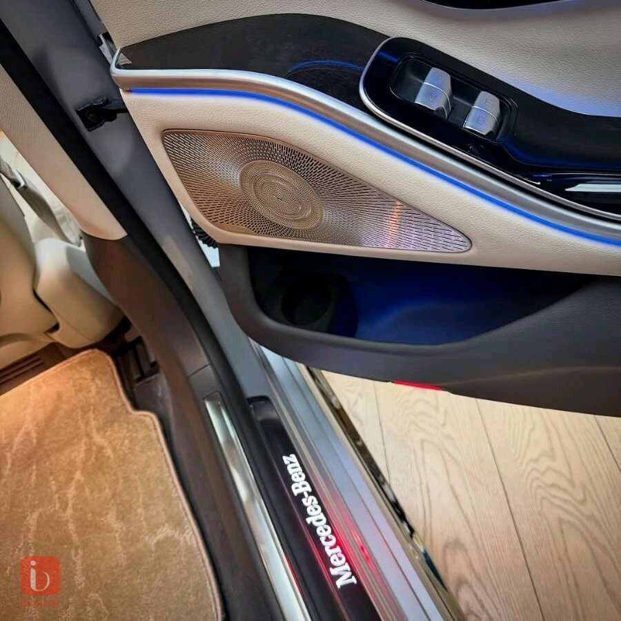 Mercedes-Benz S-Class S 500 8