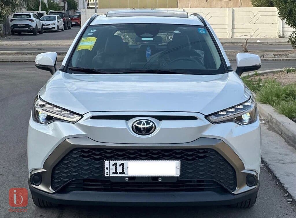 Toyota Corolla Cross 4
