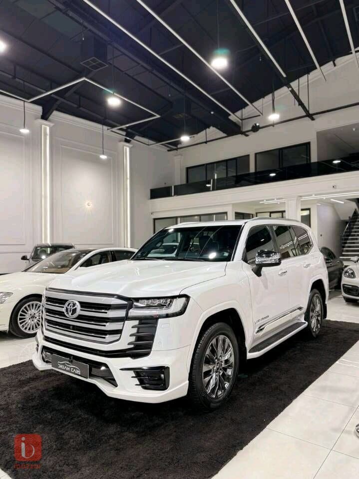 Toyota Land Cruiser VXR Twin Turbo 2
