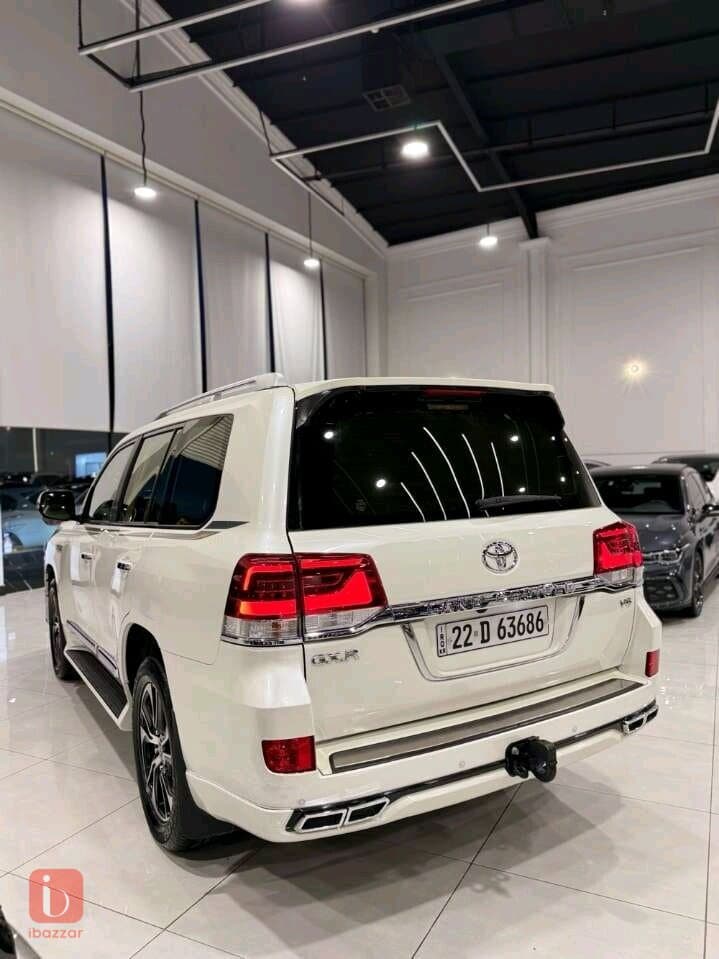 Toyota Land Cruiser GXR 6
