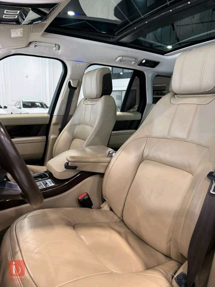 Land Rover Range Rover HSE 7