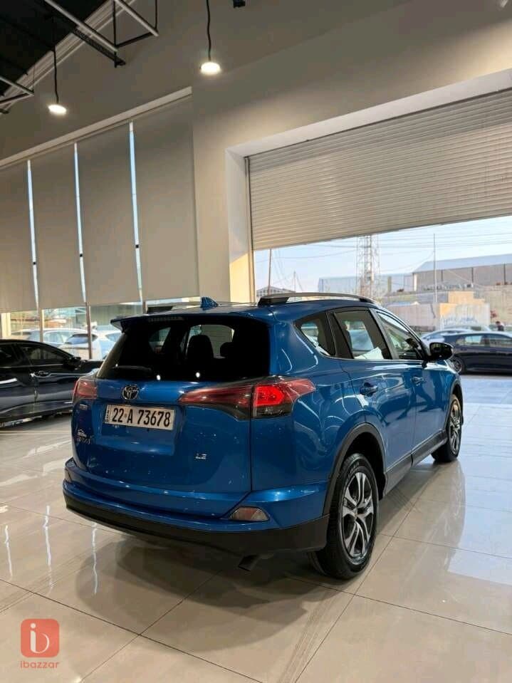 Toyota Rav 4 LE 4