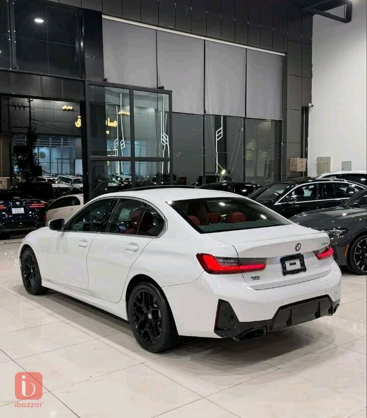 BMW 3-Series 330i 6