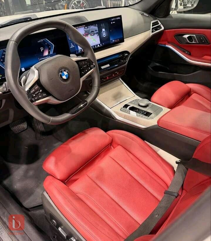 BMW 3-Series 330i 7