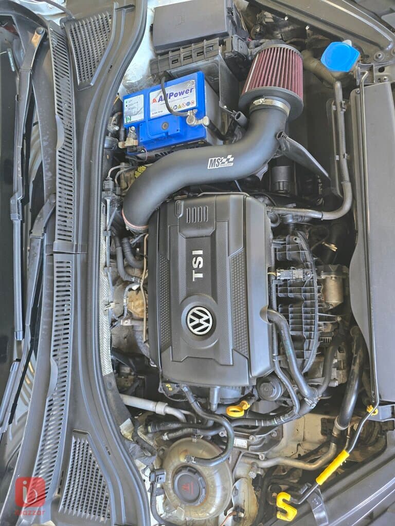 Volkswagen Jetta GLI 12