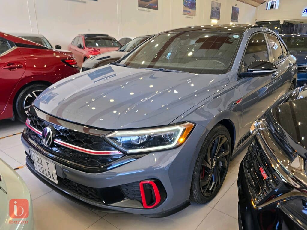 Volkswagen Jetta GLI 2