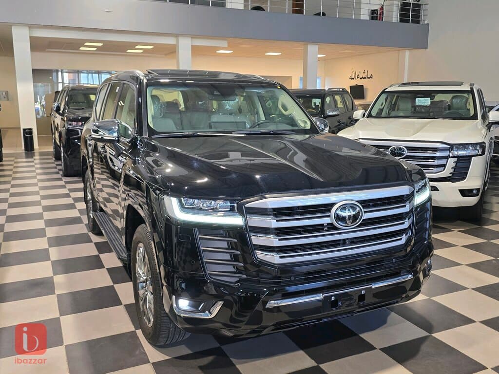 Toyota Land Cruiser VX 2