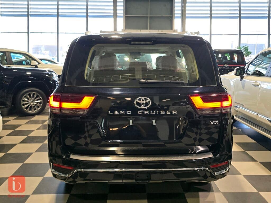 Toyota Land Cruiser VX 5