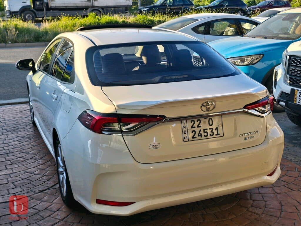 Toyota Corolla Hybrid 5