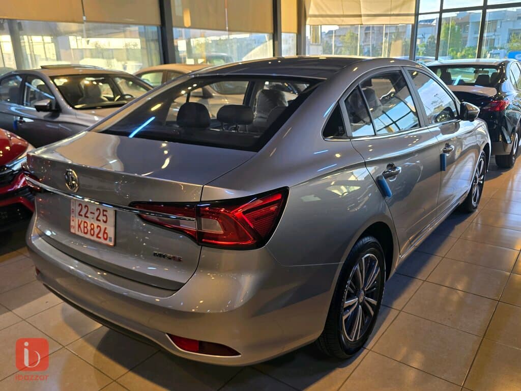 MG MG5 Luxury 4