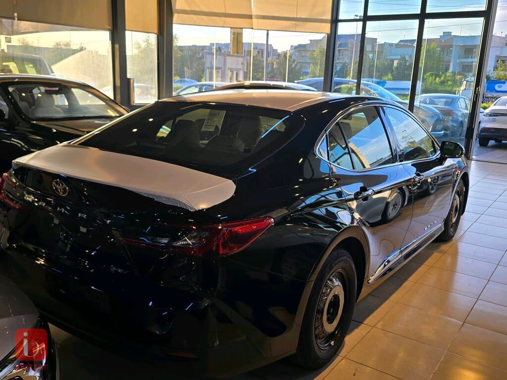 Toyota Camry 5