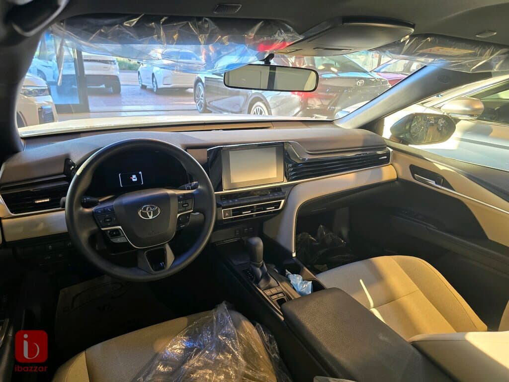Toyota Camry 7