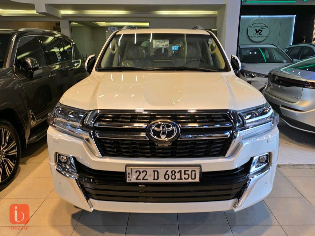 Toyota Land Cruiser GXR 1