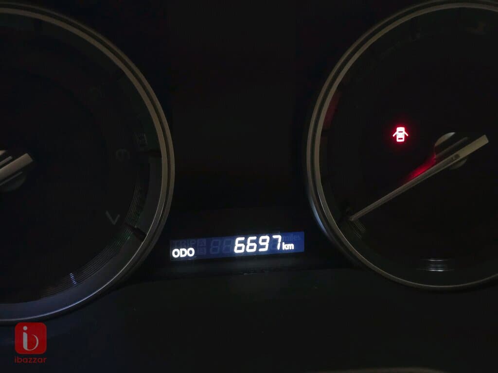 Toyota Land Cruiser GXR 10