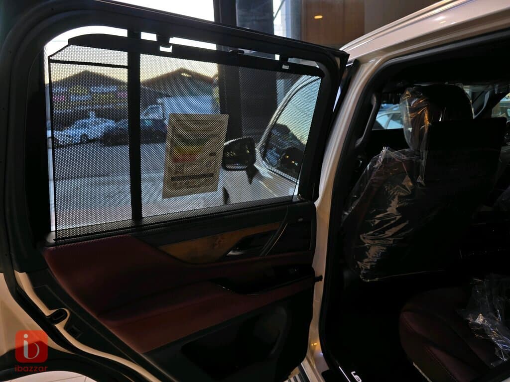 Lexus LX600 7