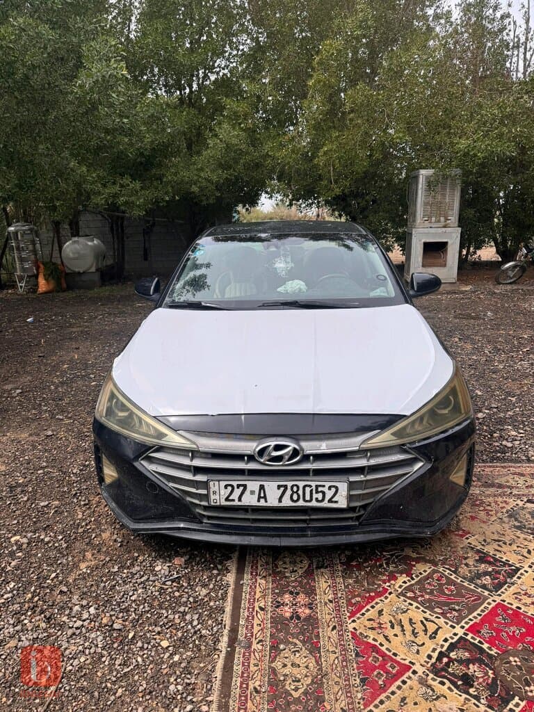 Hyundai Elantra GL 1