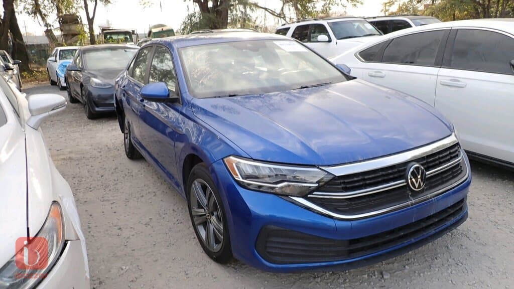 Volkswagen Jetta SE 2