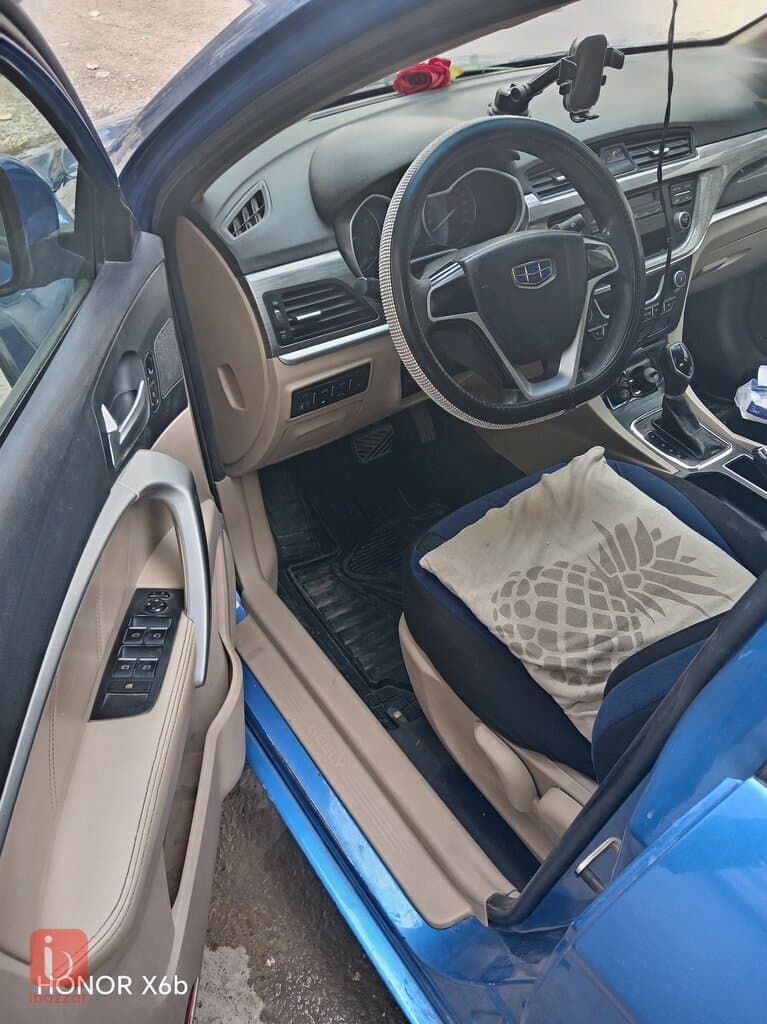 Geely Emgrand 7 1.8L CVT GS 5